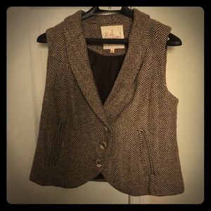 A lovely tweed vest of sorts